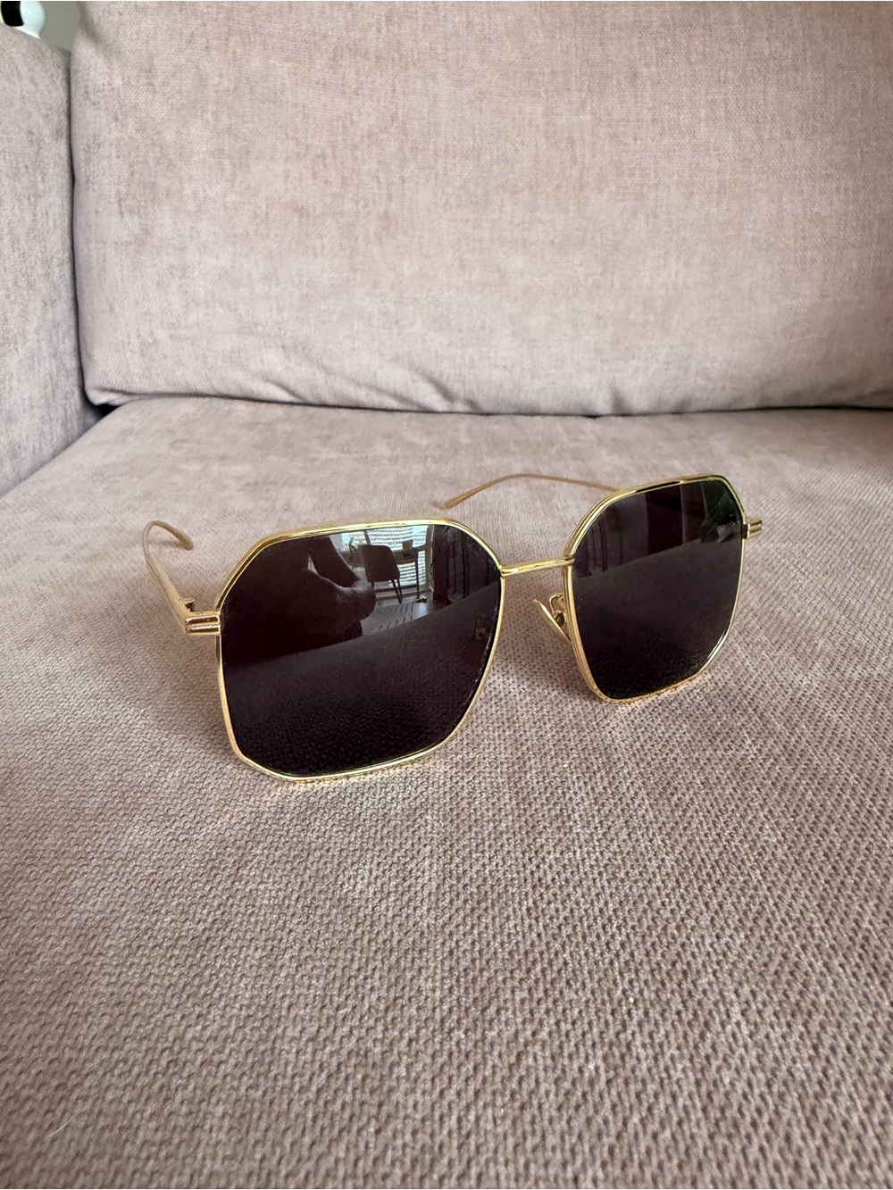 Bottega Veneta Gold Frame Black Lens Geometric Women's Sunglasses BV1108SA - Picture 1 of 12